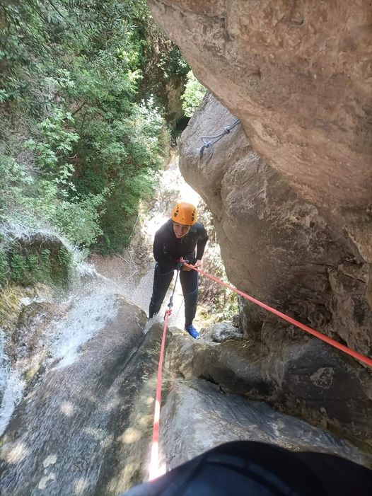 Titolo: Helmet Gorge