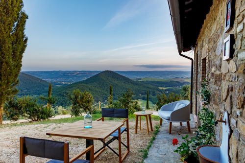 Scena delle colline orvietane dalla terrazza. Un posto tranquillo per apprezzare la natura.