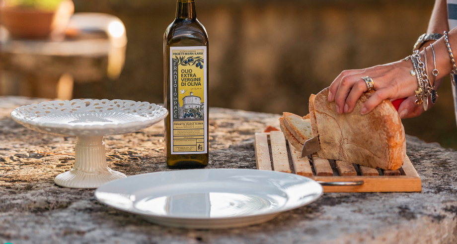 Titolo: Route No. 4 - To every food its oil.