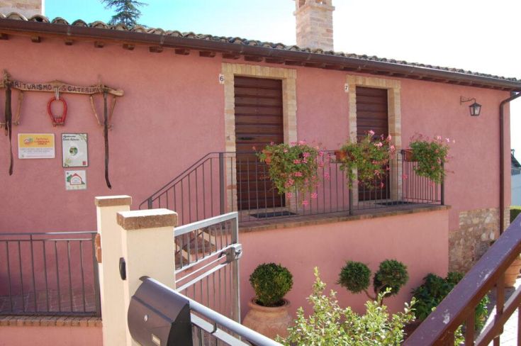 ingresso struttura ricettiva 