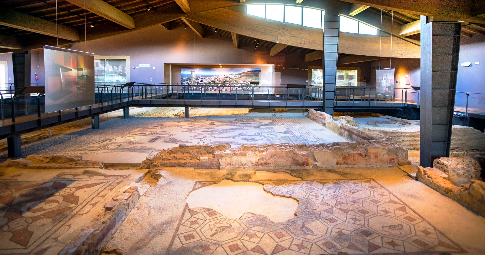 Titolo: Villa Mosaci Spello con Ape Calessino